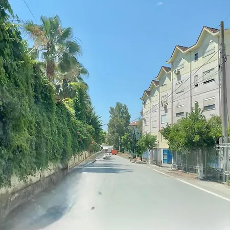 아파트 Flat In 골렘